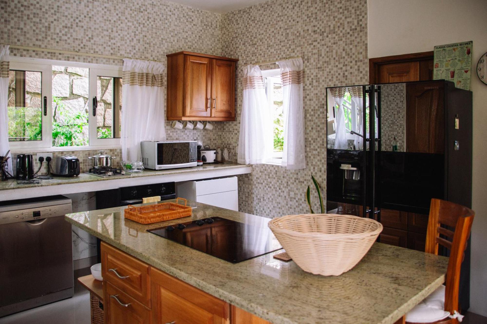 South Hill Villa Anse Royale Exterior photo